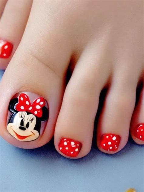 minnie mouse toe nails|35+ Disney Inspired Toe Nail Art Designs